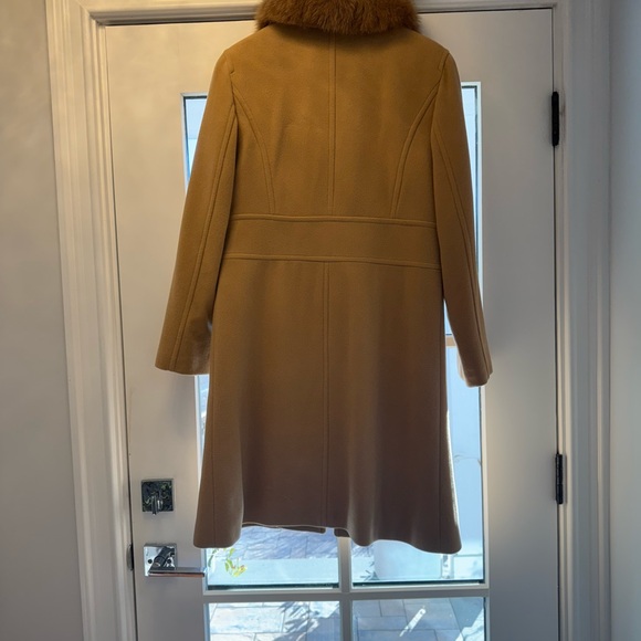 Marvin Richards Tan Trench Coat with Fur Collar - Picture 2 of 11
